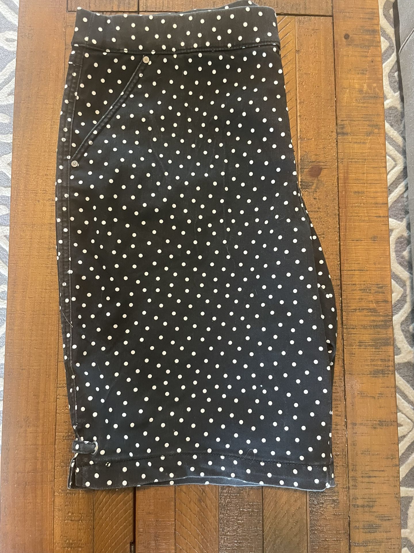 New 14W Polka Dot Shorts