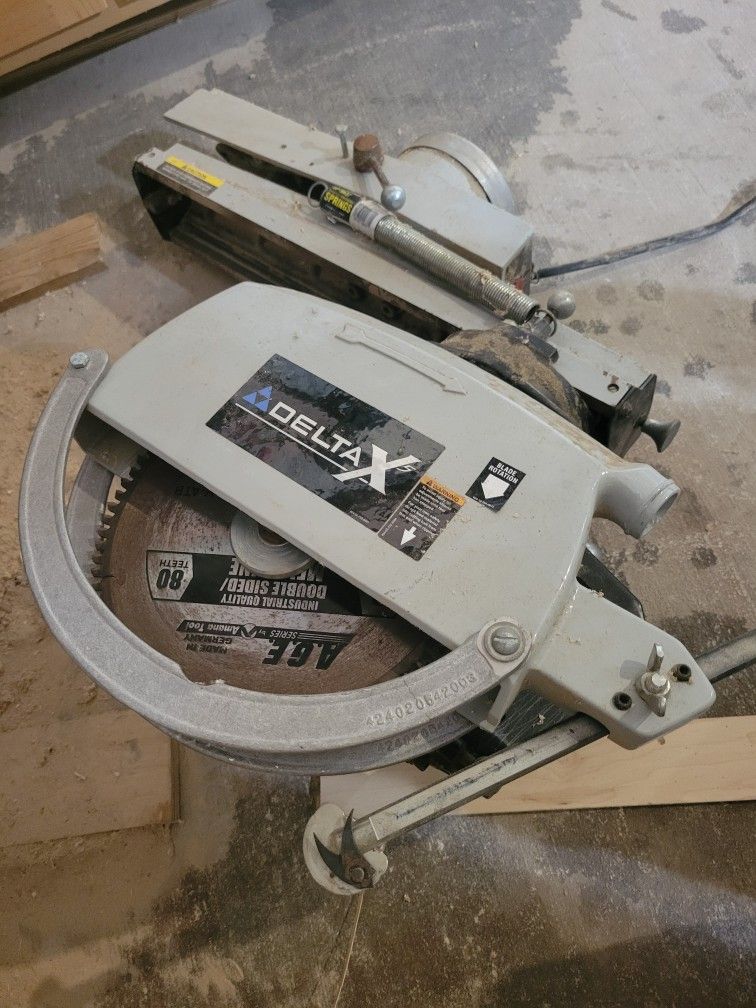 Delta Radial Arm Saw