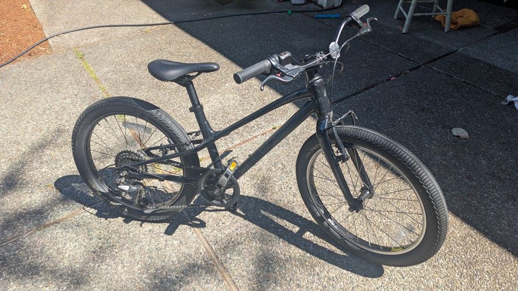Specialized Jett 20 (2022) – Gently Used Kids Bike