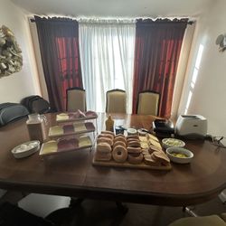 Extendable Dining Set