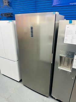Element 21.2 cu Convertible Freezer/Refrigerator White o