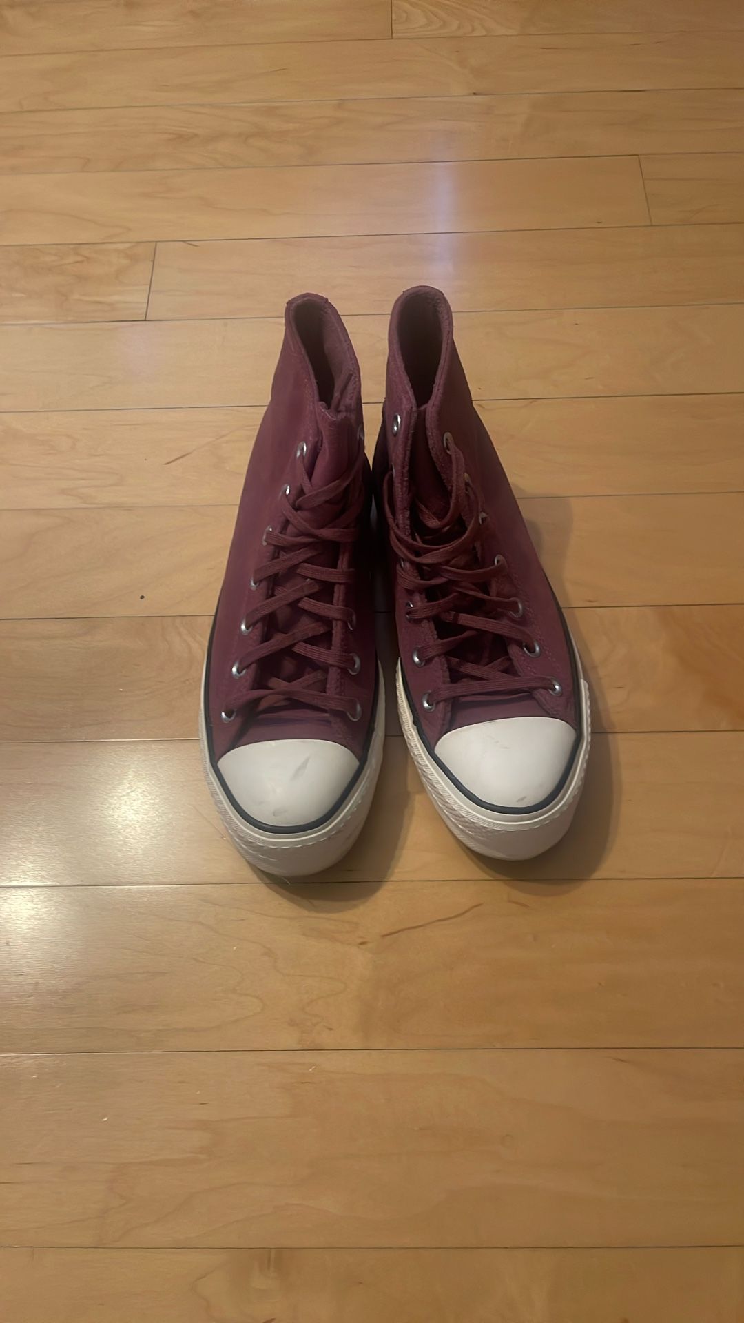 Converse Women Shoes Size 9