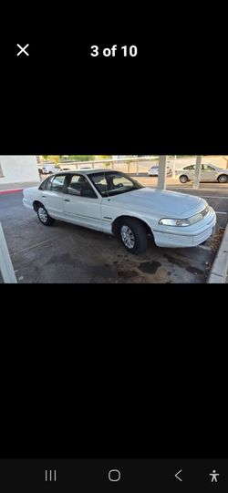 1993 Ford Crown Victoria