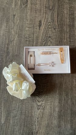 Bridal clips and clips