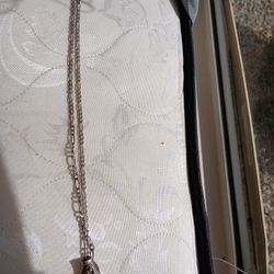 REAL GOLD 925 SILVER NECKLACE AND PENDANT 