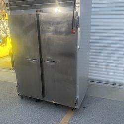 Traulsen G22010 Stainless Steel Commercial Freezer – Double Door  MSRP $8,000+  Selling price $1000 firm Used in good working condition.  The left bot