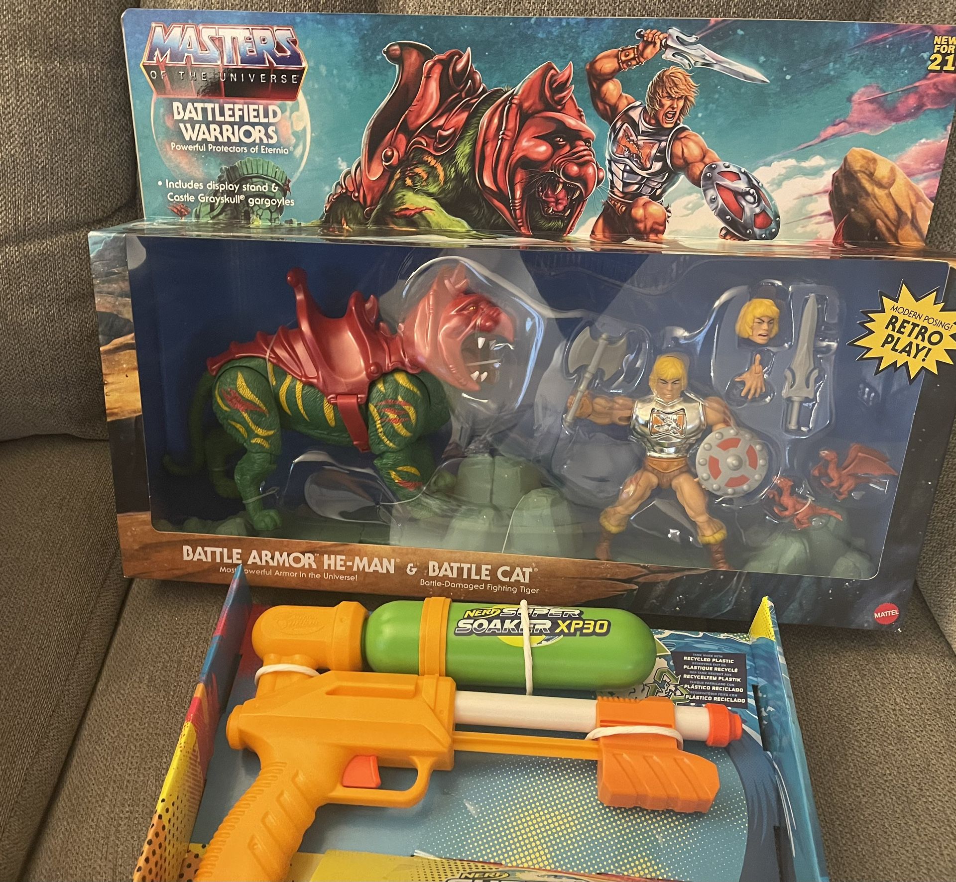 Kids toys nerf super soaked and battle armour he-man