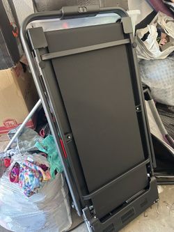 Foldable treadmill