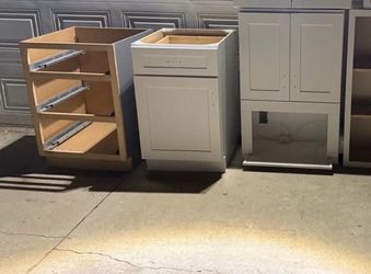 3 kitchen cabinets