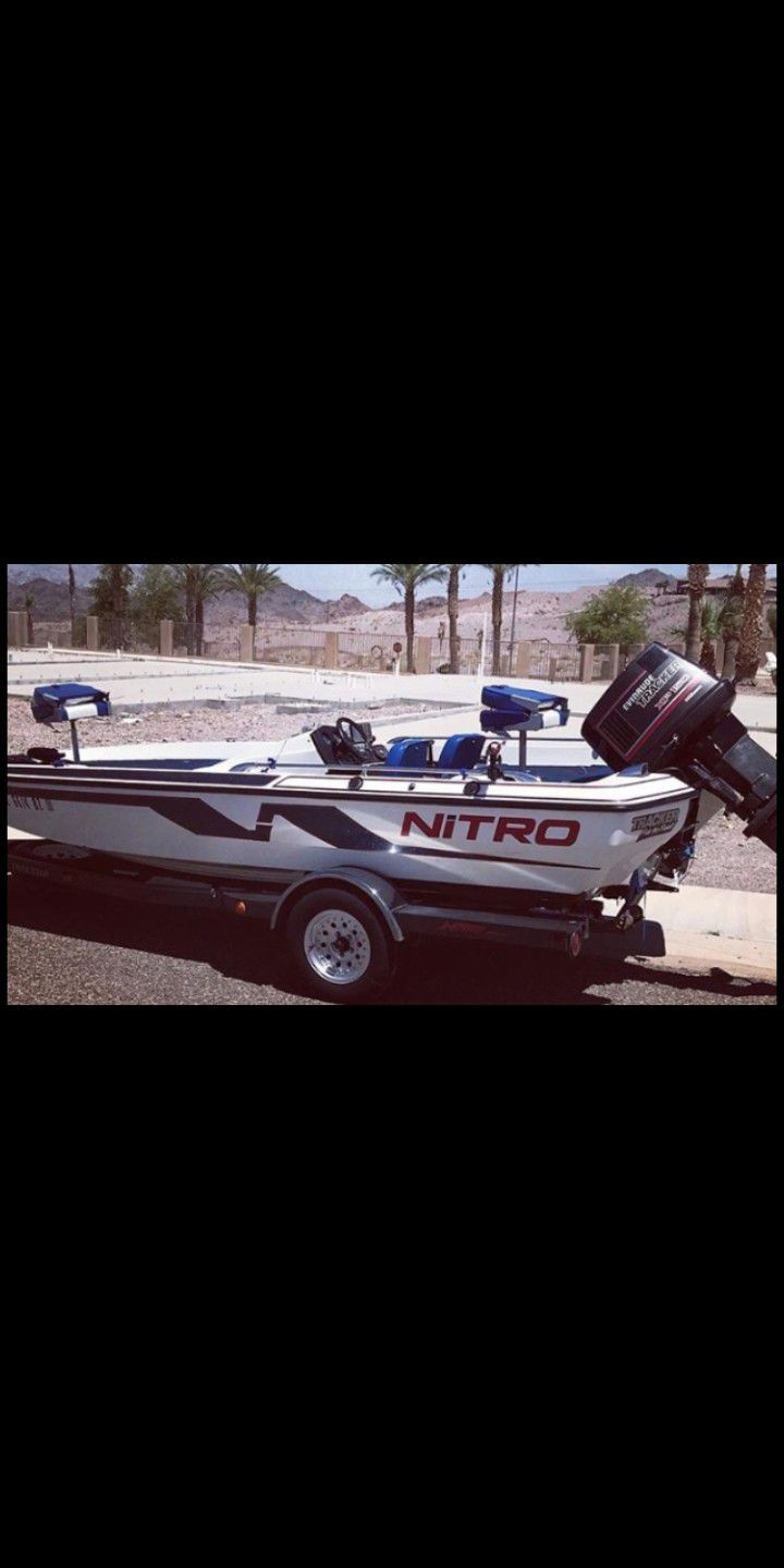 18 ft Nitro bass boat