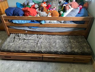 Twin trundle bed