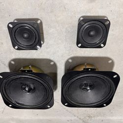 Speaker Set