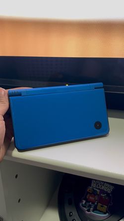 Nintendo DSi XL Handheld System W/ Charger Tested Works blue