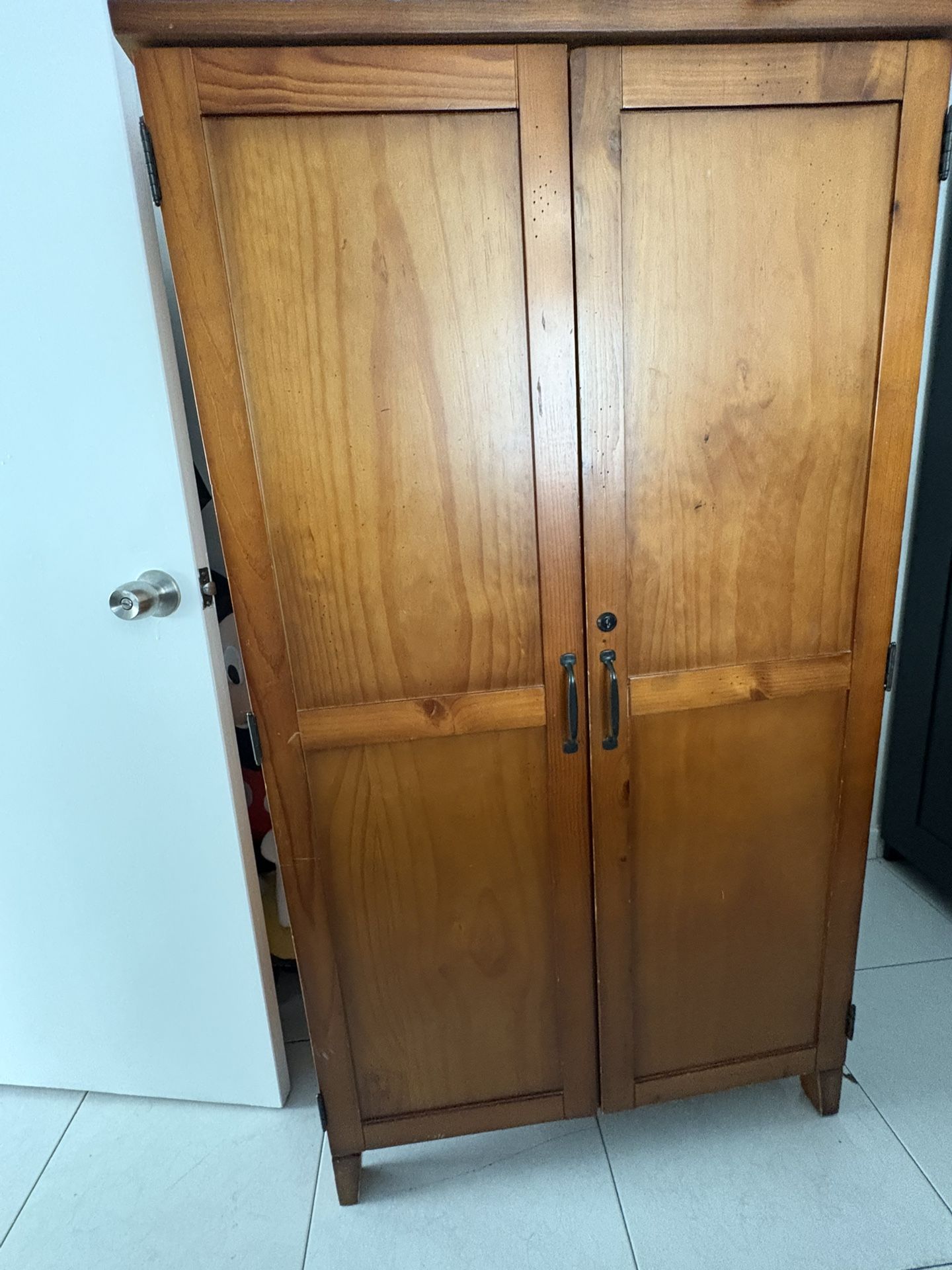 Armoire