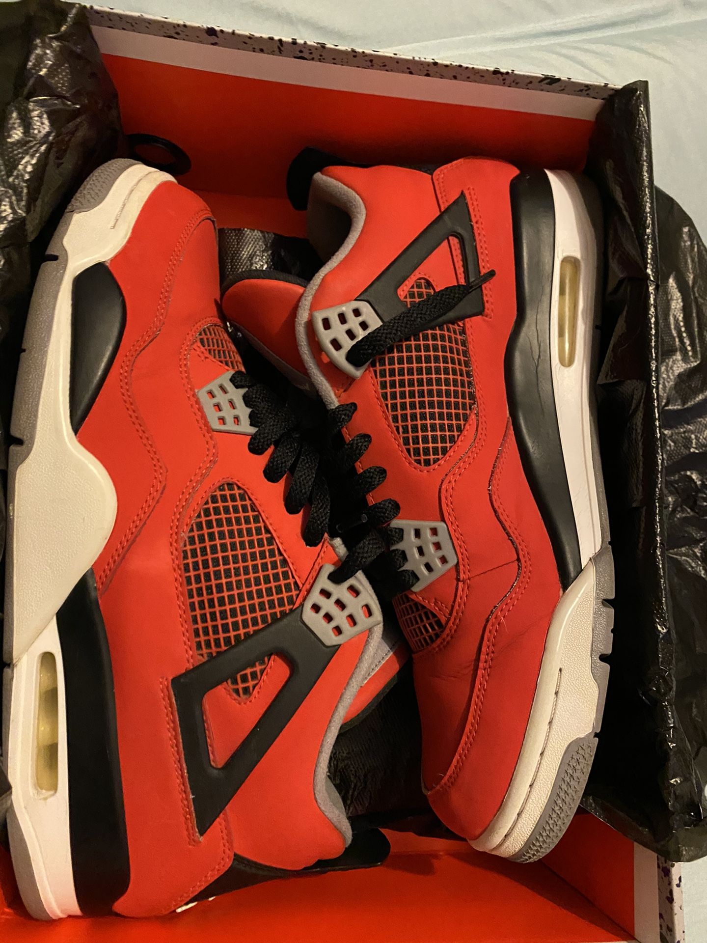 Jordan 4 Toro Bravo