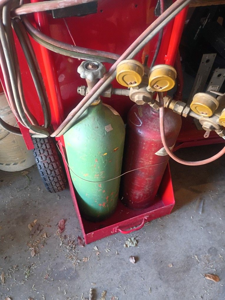 Two WeldingTank Hoses And Cart