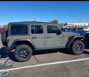 Jeep Wrangler Rubicon Soft Top (Retractable)