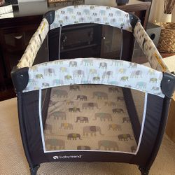 Portable Babytrend Playpen/Crib/Pack-n-Play 