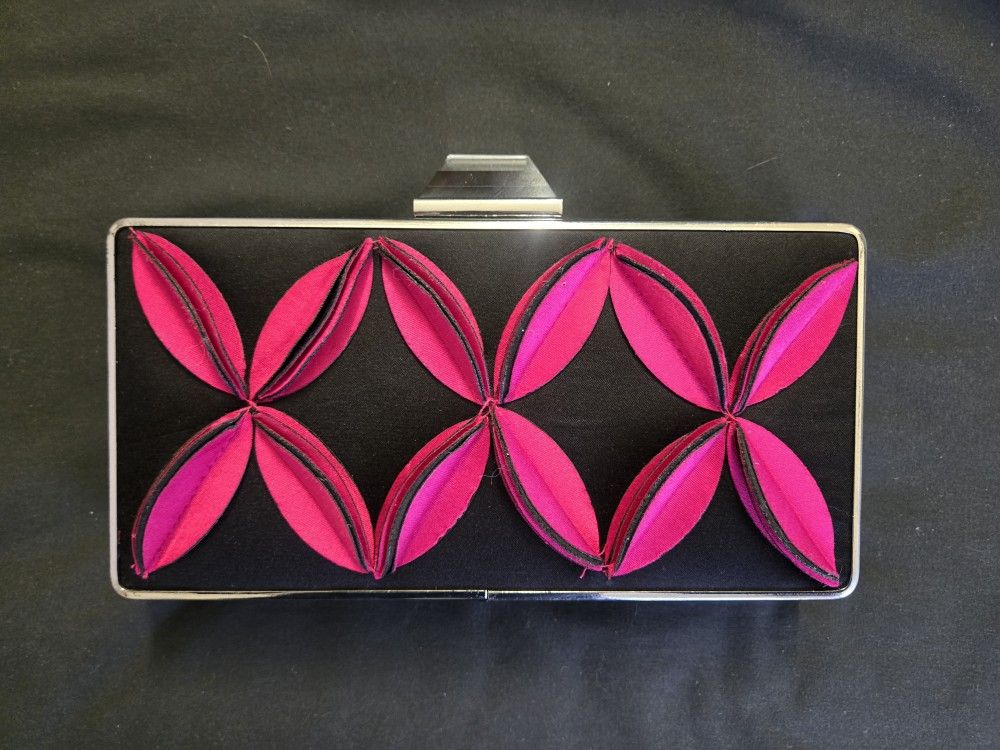 Beaute Fashion Adult Women Satin Box Frame Clutch Cocktail Party Evening Handbag, Stone Clasp Closure, Geometric Design, Detachable Chain Strap Holida