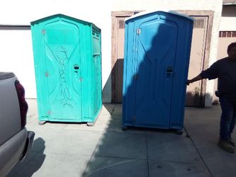 Portable Restrooms, Great Condition