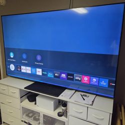 Samsung 82 In 4k TV