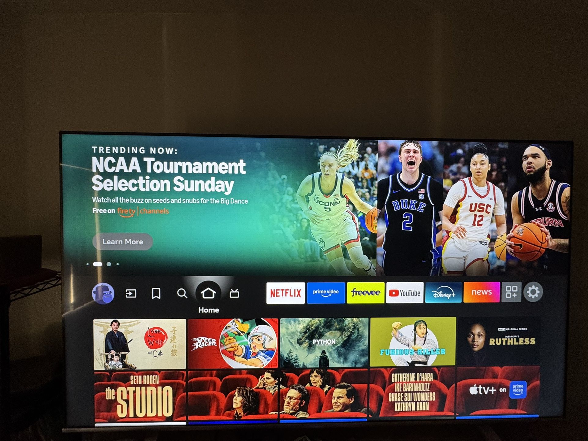 75’ Toshiba Fire Tv