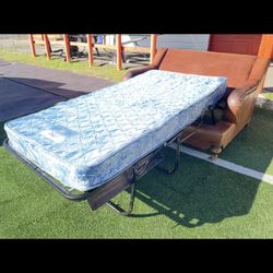Extra Wide sofa chair with pullout mattress