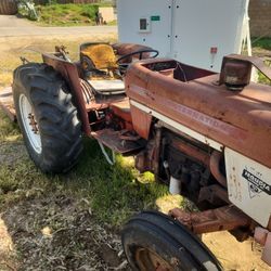 Diesel Tractor International 574