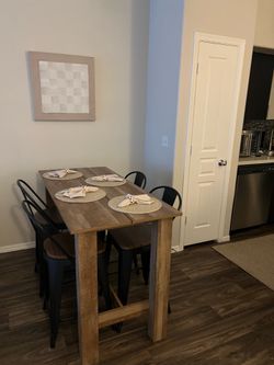 Kitchen Table w/ Chairs