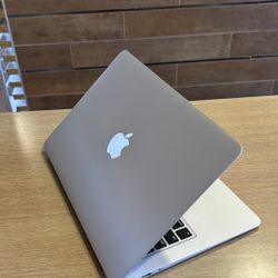 Apple MacBook Air 13” i5/4GB/256GB SSD $180 