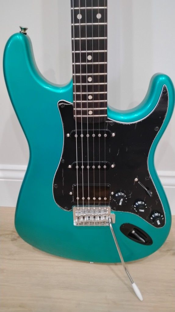 Fender Squire Strat