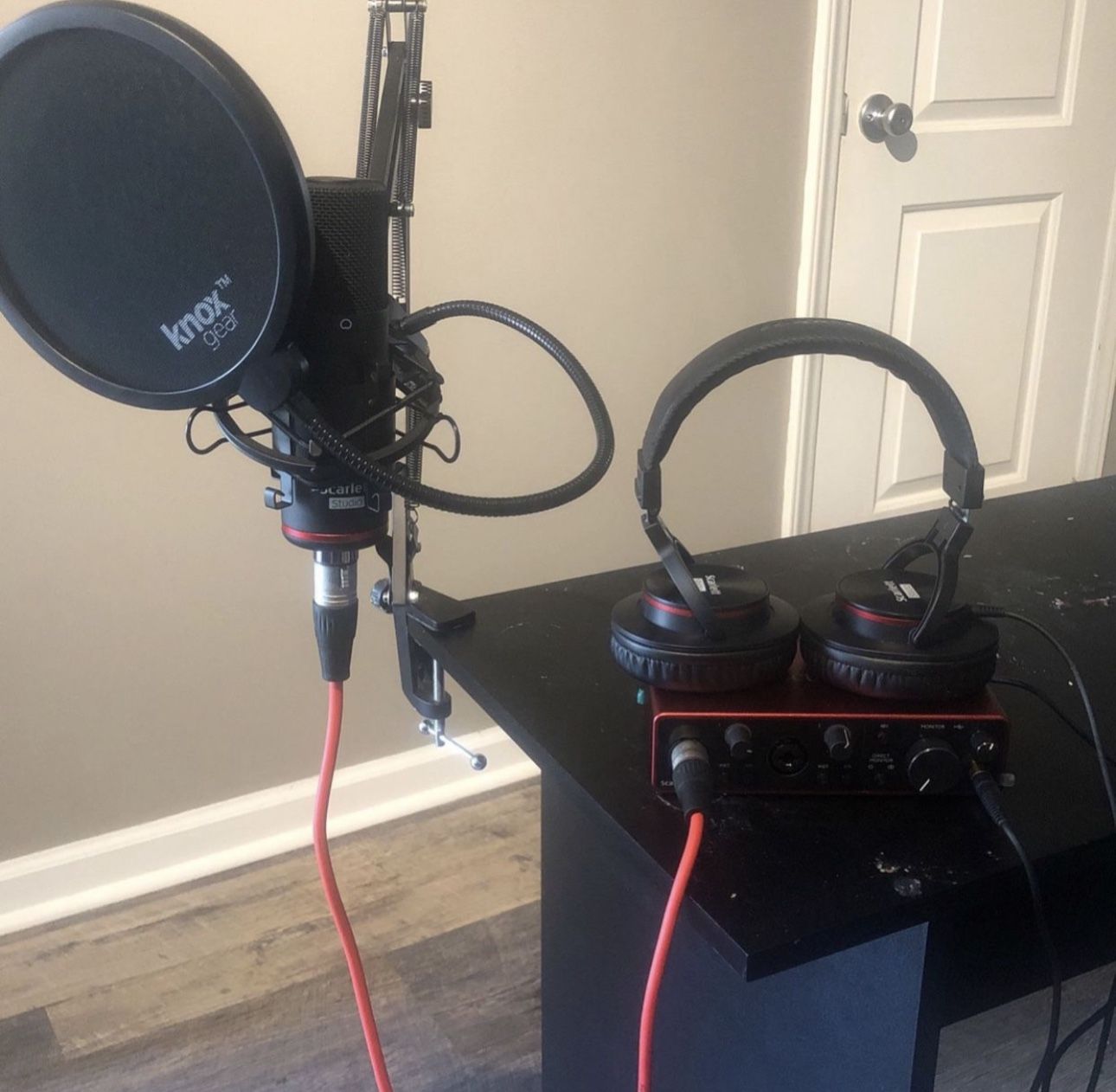 Scarlett Studio