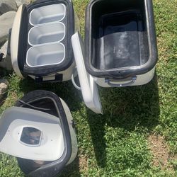 Electric slow cookers