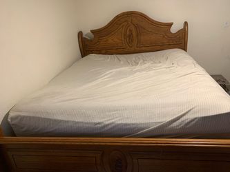 Cal King mattress and bedframe