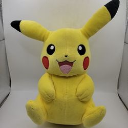 Pokemon Pikachu 8" Plush Yellow 2019 Smiling Pikachu