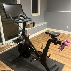 2020 Peloton Bike