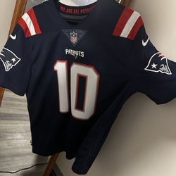 Mac Jones New England Patriots Nike Vapor Limited Jersey - Navy (LARGE) for  Sale in Meriden, CT - OfferUp