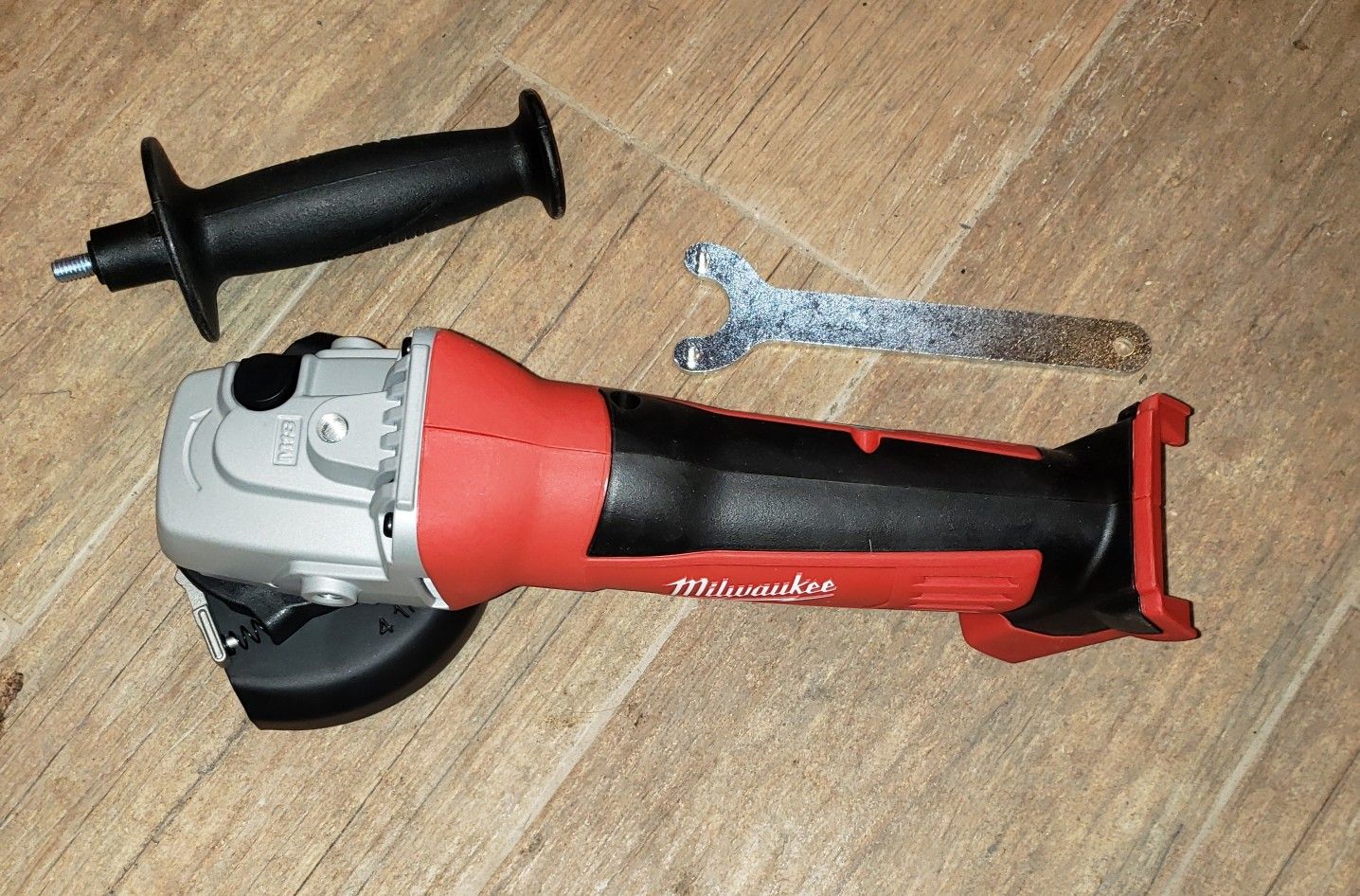 Milwaukee grainger m18