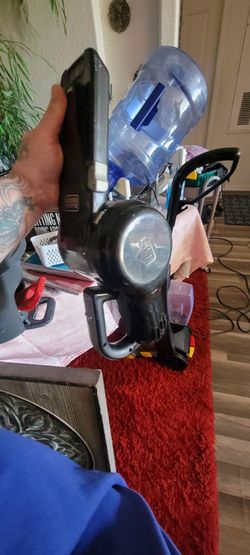 Cordless  hand vac needs charger but works u can see light in pix just near death and needs charger