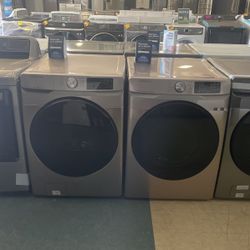 Samsung Champange Front Load Washer And Gas Dryer Set‼️