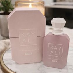 Kayali Yum Marshmallow | 81 Eau De Parfum – new in box