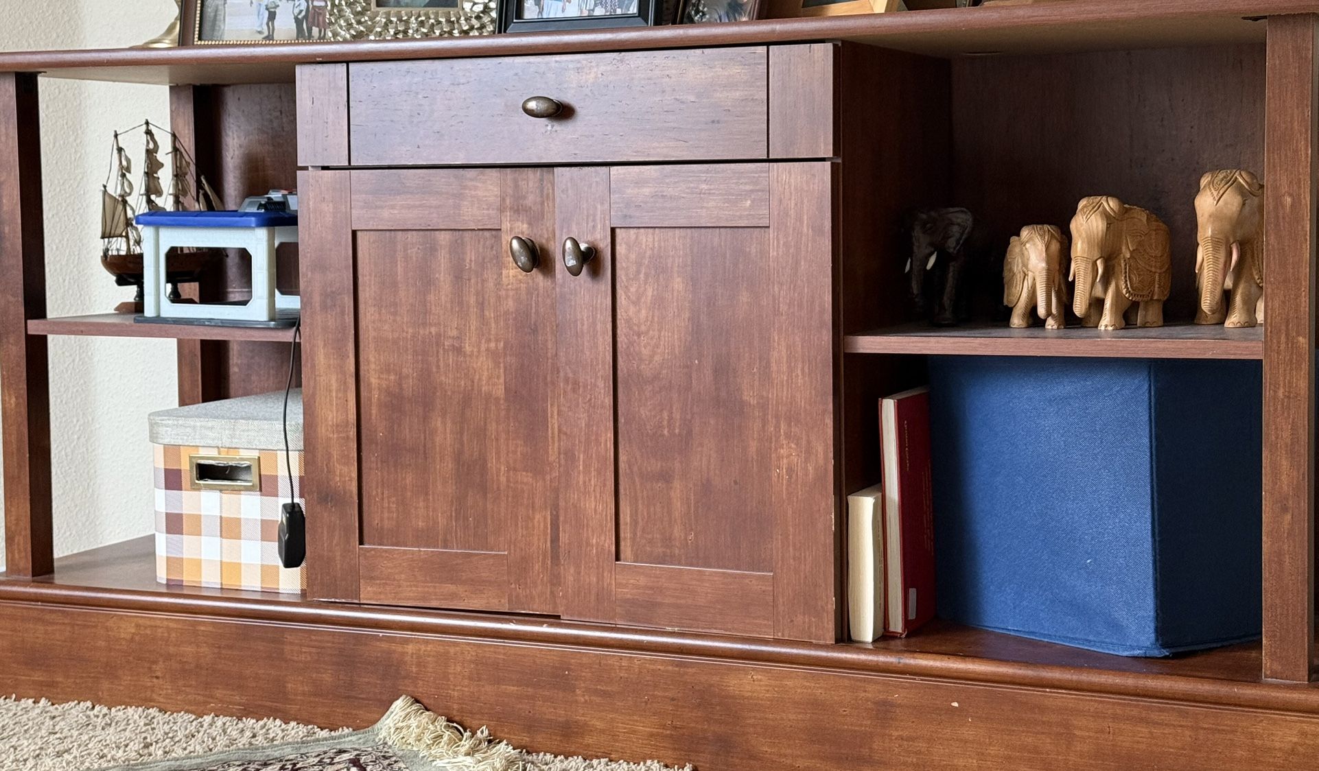 Office/decorative Cabinet