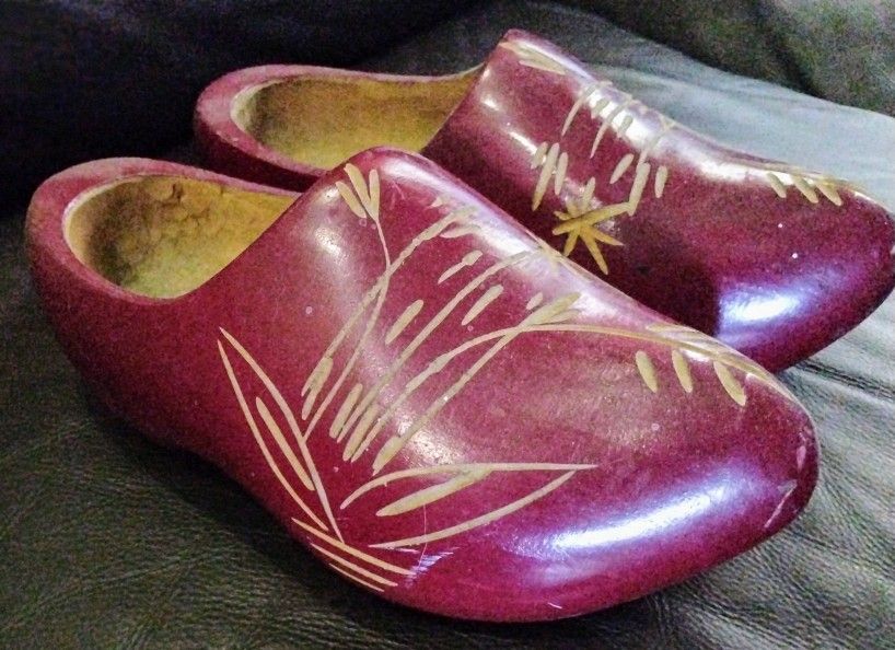 Vintage Hand-Painted Wooden Clogs β 20cm Size