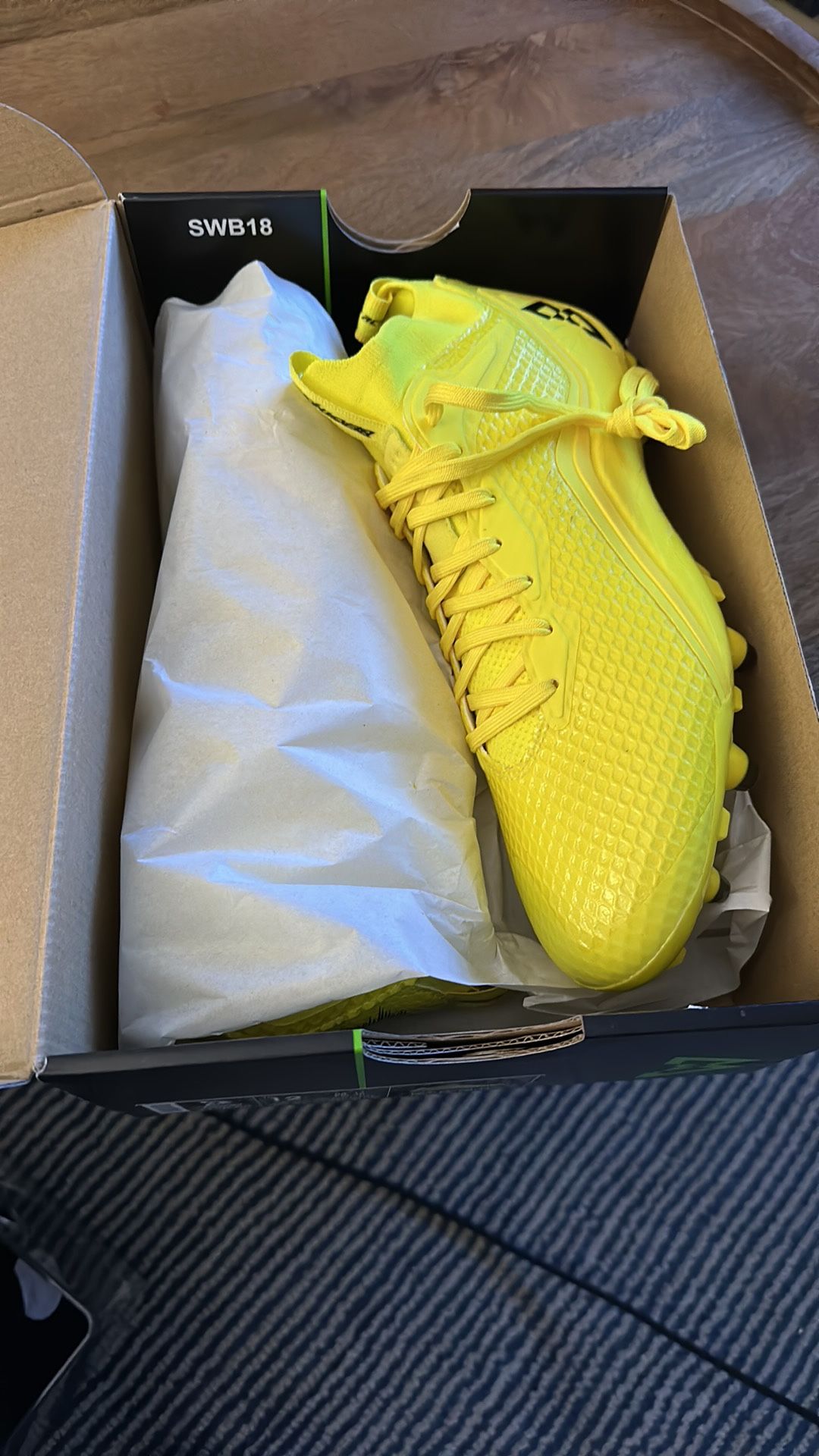 NIB Beastmode B.T.A. Elite Bright Yellow Football Cleats