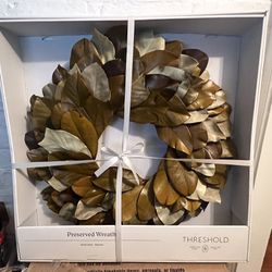 Preserved Handcraft Magnolia Wreath - Threshold