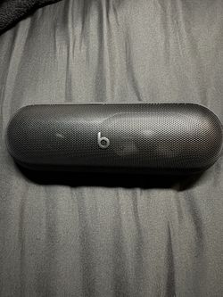 Beats Pill Speaker 
