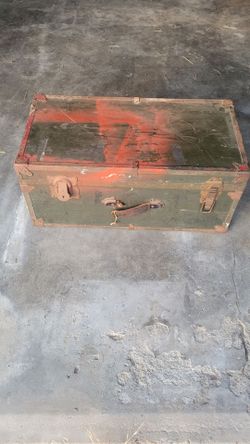 Vintage Foot Locker Storage