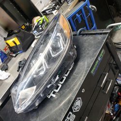 2020-2022 Ford Escape Headlight  Driver Side
