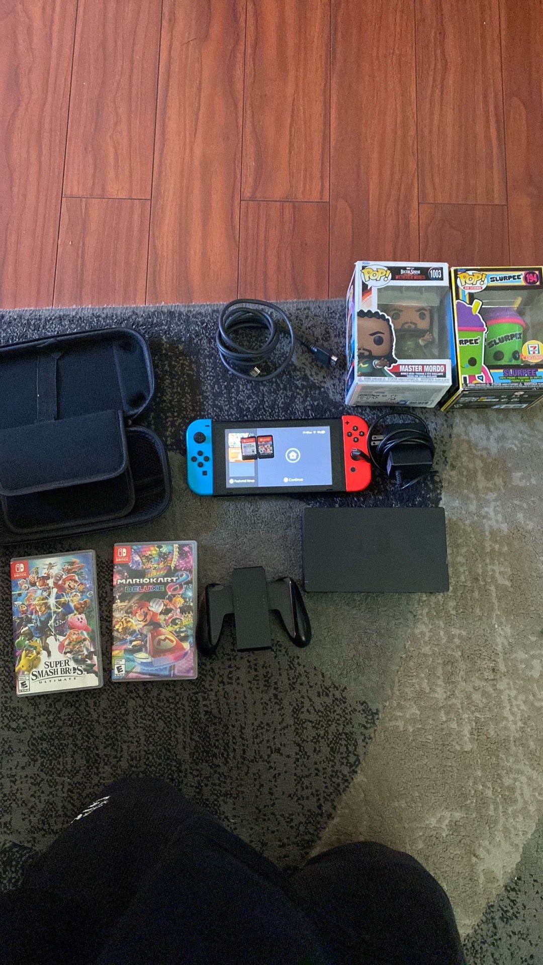 New Nintendo switch with 2 games and pop figures
