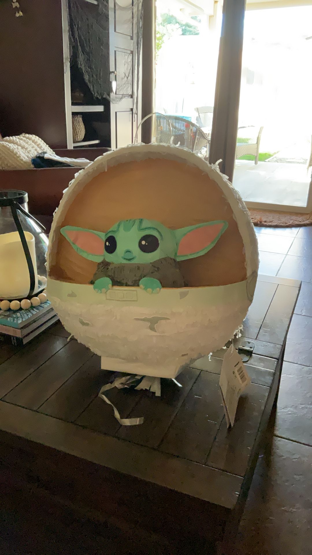Mandalorian Grogu Piñata